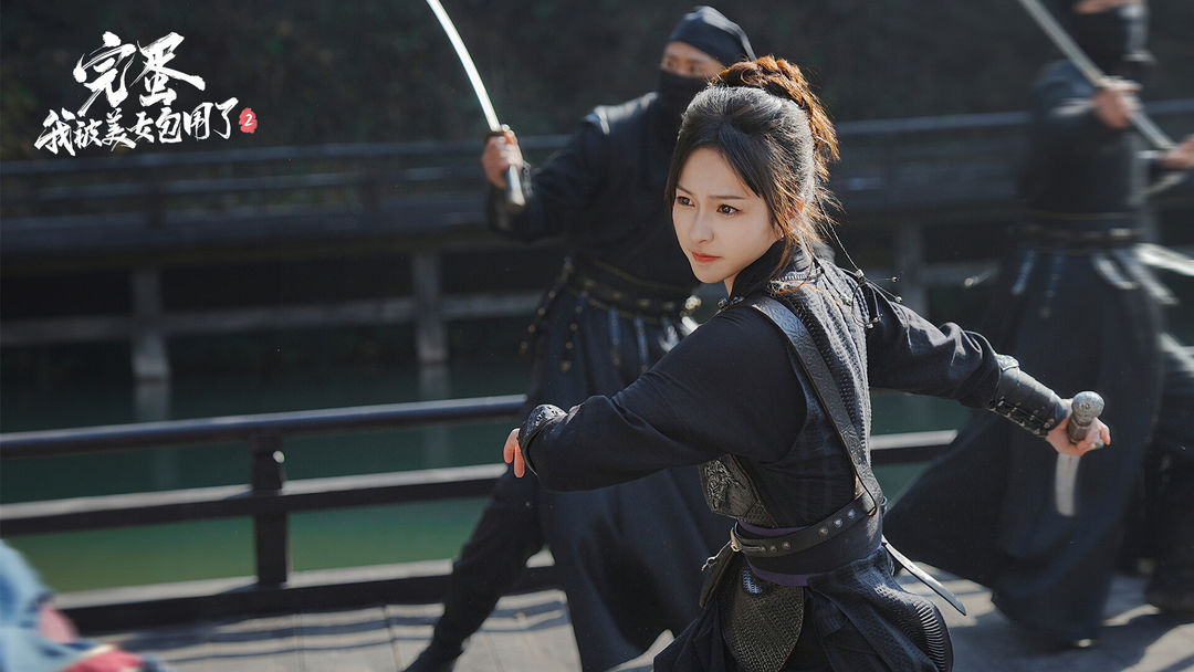 �군���ұ���Ů��Χ�ˣ�2